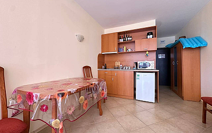 ID 15946 Студио в Сънсет Бийч 4 Снимки 1 