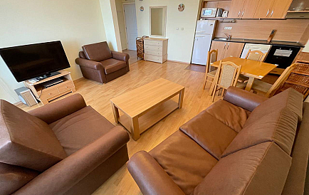 ID 10820 Двустайна квартира в Привилидж Форт Бийч Снимки 1 