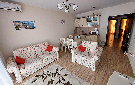ID 13540 Трехкомнатна квартира в Елитония 4 Снимки 1 