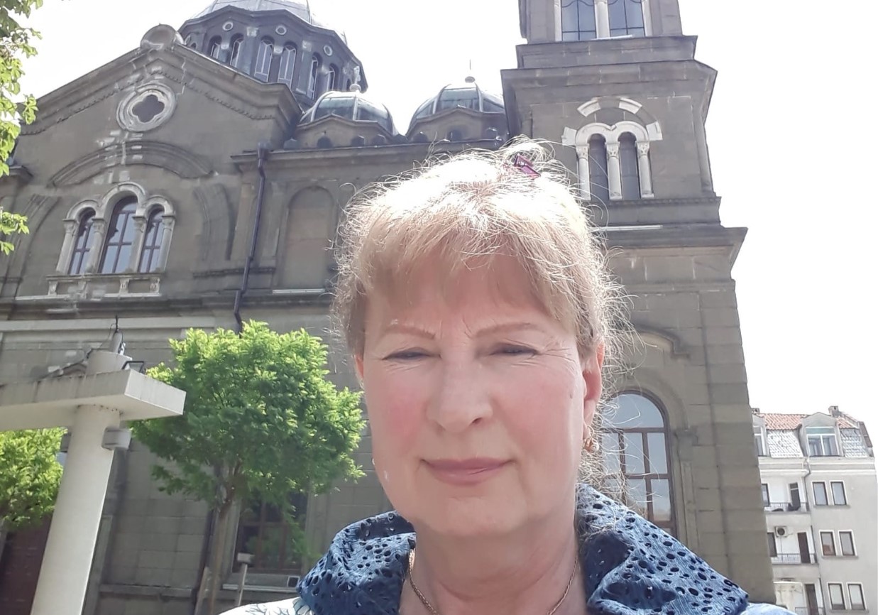 Снимка на купувачката на апартамент в Равда, Олга от Германия